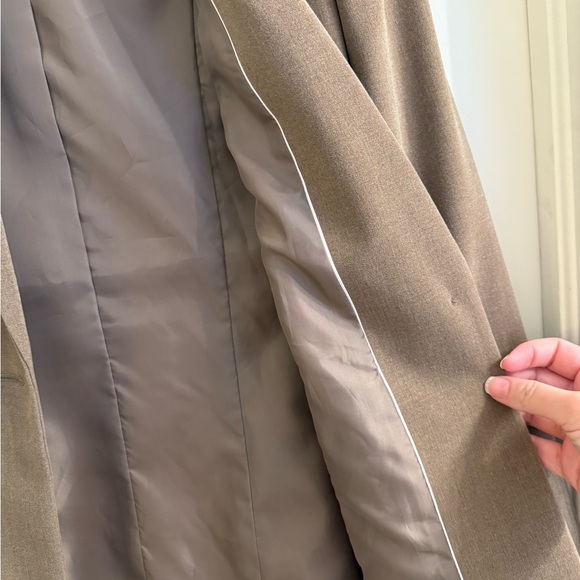 Calvin Klein Women's Tan Blazer - Picture 4 of 4